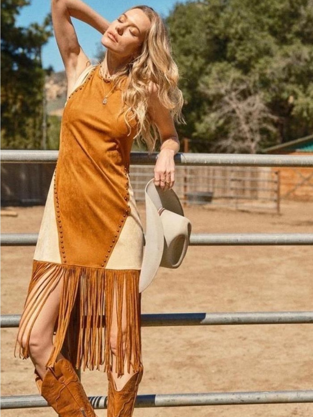 NWT blue b Fringed Suede Mini Dress in Camel and Cream